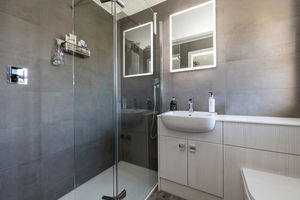 Photo 21- click for photo gallery